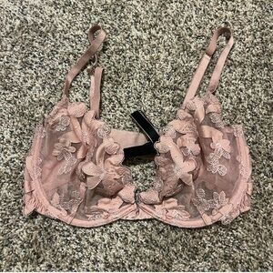 Victoria's Secret Blush Lace Lingerie